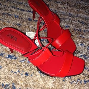 Size 40 brand new zara sandal